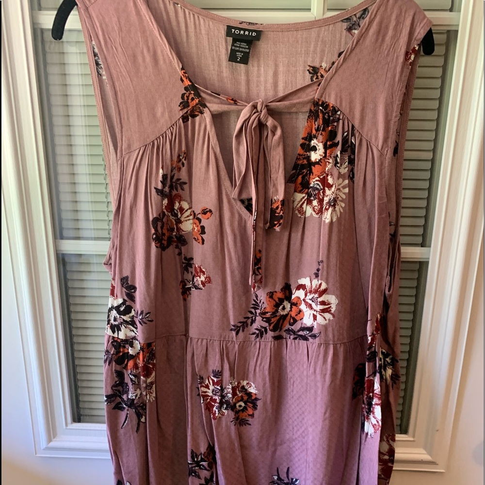 Torrid mauve floral tank top